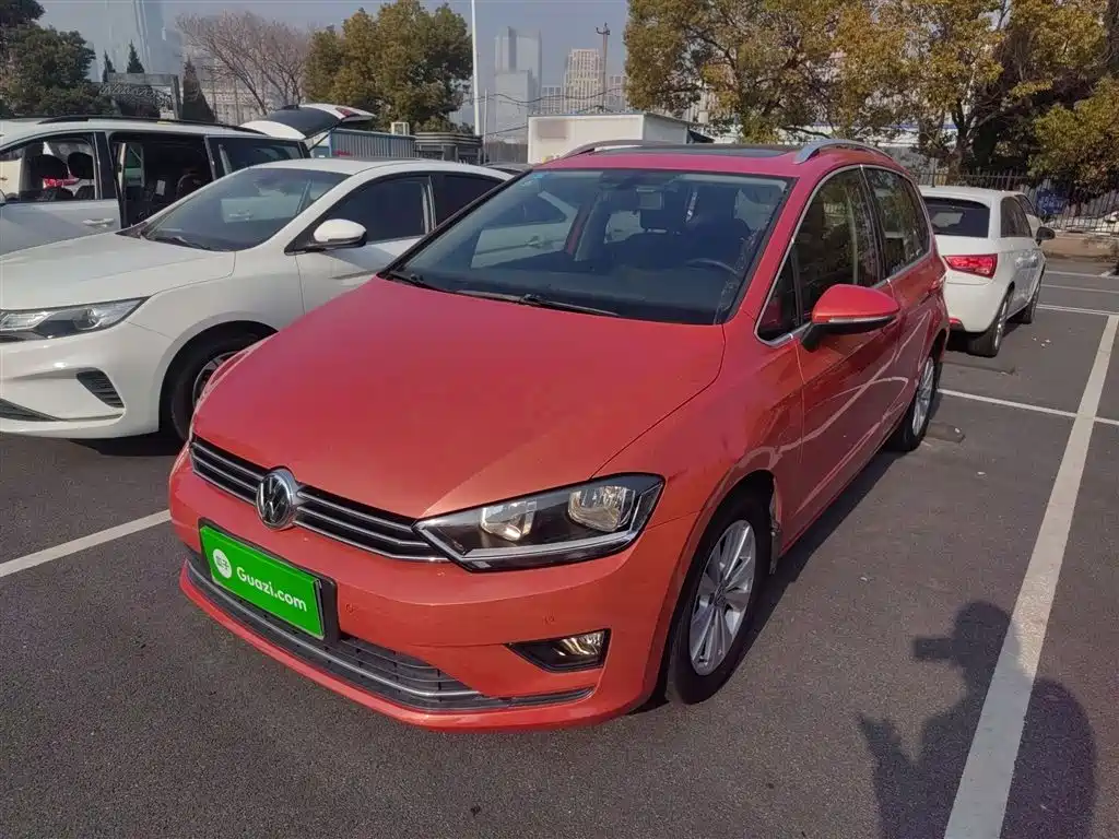 Volkswagen Golf Sportsvan 2016 230TSI Automatic Progressive фото 2