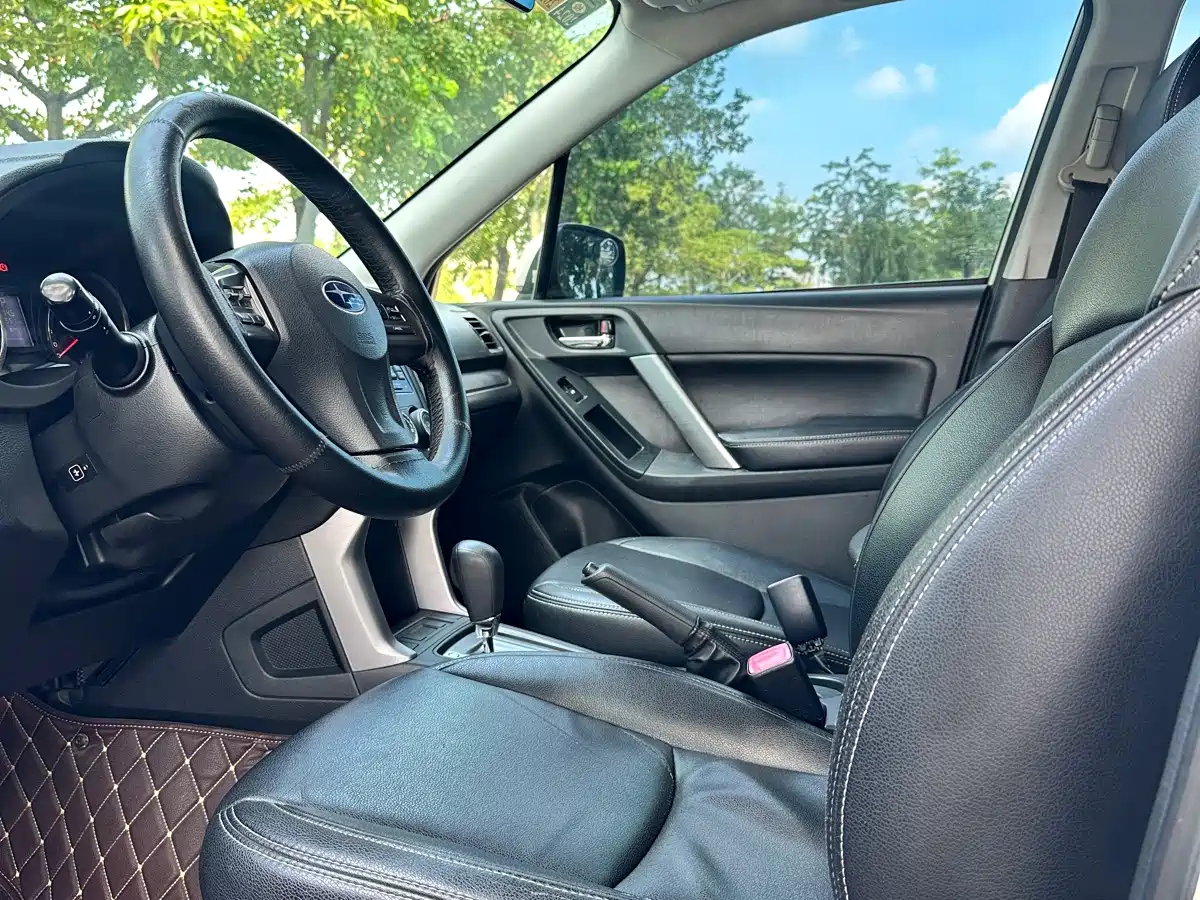 Photo 11 - Subaru Forester