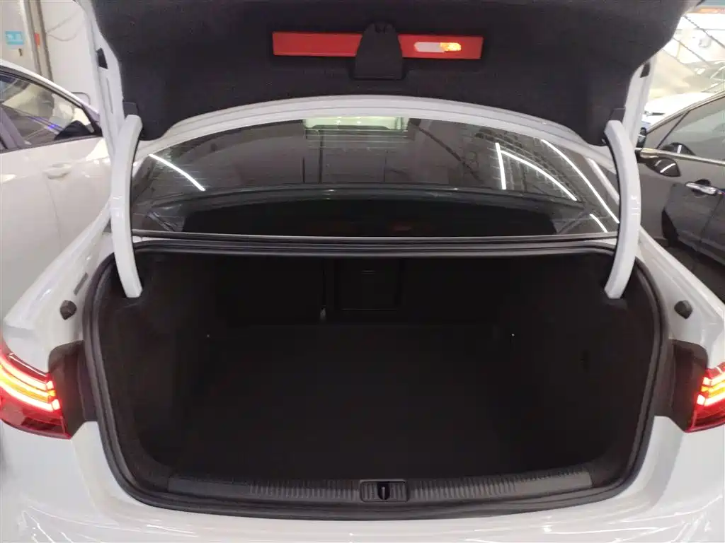 Audi A3 2019 Limousine 35 TFSI Fashion China V фото 9