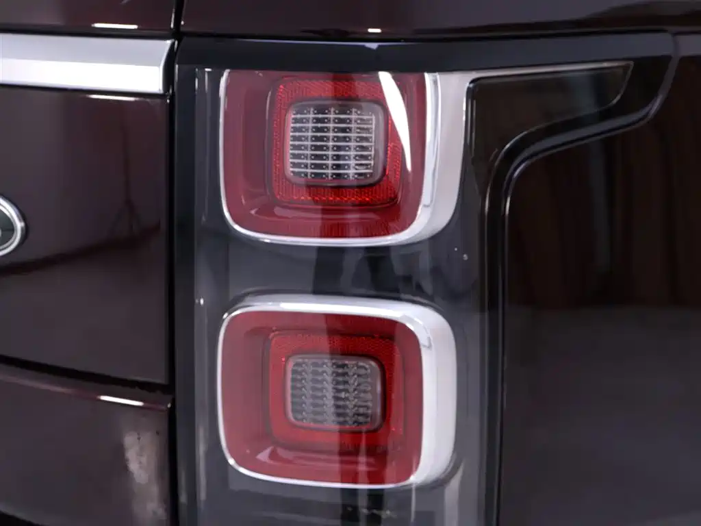 Land Rover Range Rover 2019 3.0 SC V6 Heritage Extended Edition фото 9