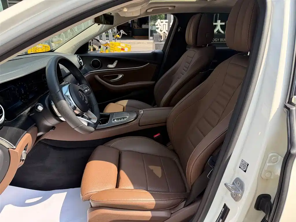Mercedes-Benz E-Class 2019 E 200 L Sport фото 8