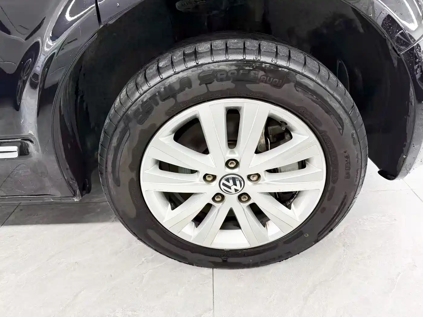 Photo 25 - Volkswagen Multivan