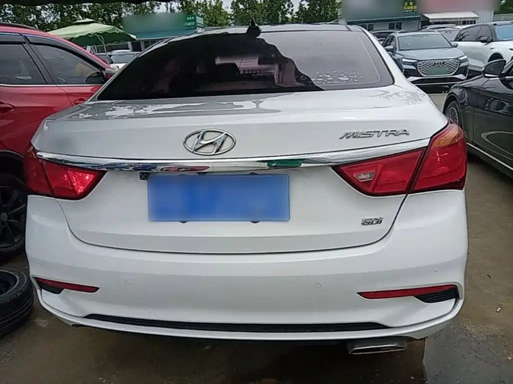 صورة 4 - Hyundai Mistra