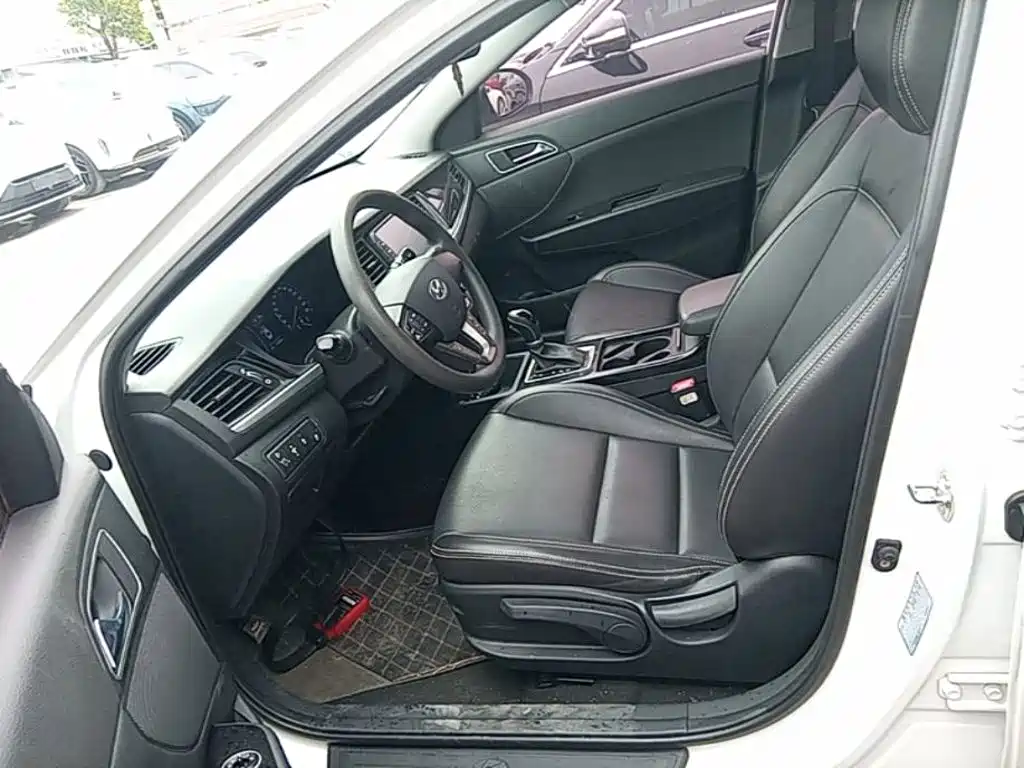صورة 11 - Hyundai Mistra