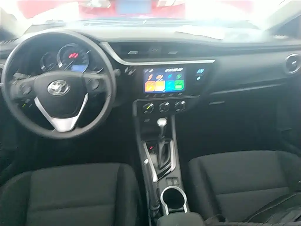 Toyota Levin 2017 Facelift 185T CVT Elite (China V) фото 10
