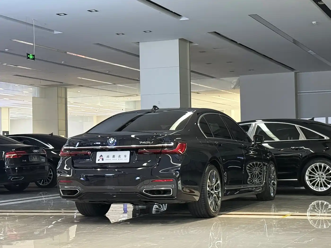 BMW 7 Series 2021 Model 740Li Leading M Sport Package фото 34