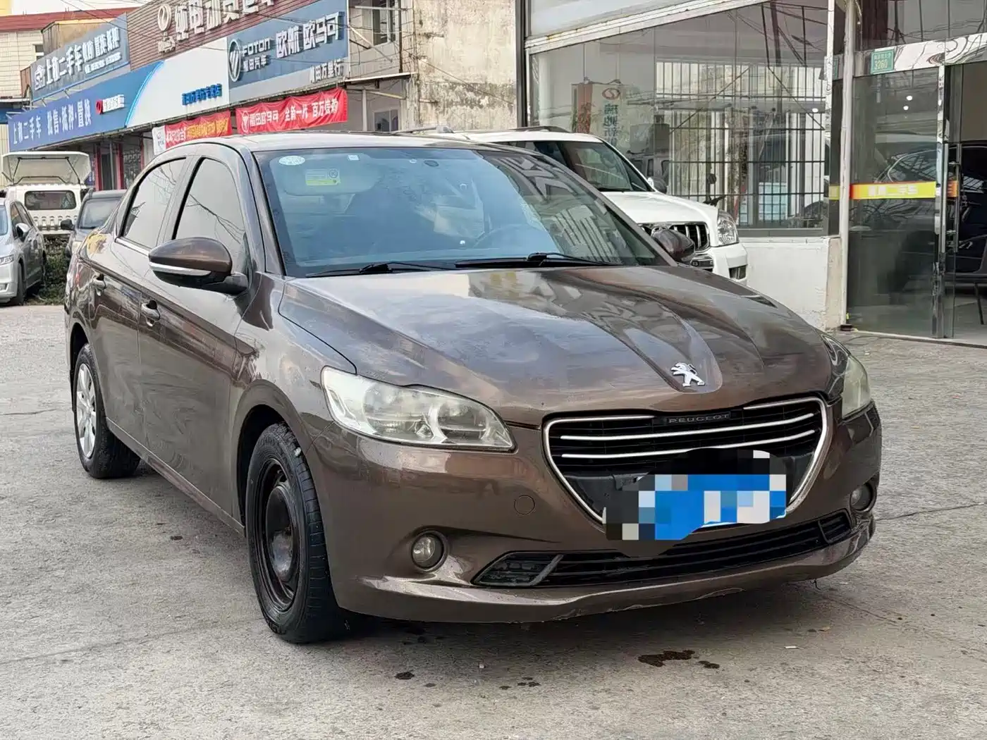 Peugeot 301 2014 1.6L Automatic Comfort Edition фото 3