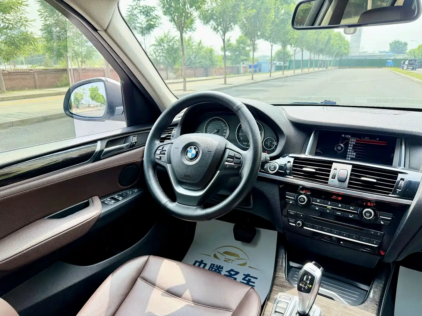 BMW X3 (Import) 2014 xDrive28i X Design Package фото 12