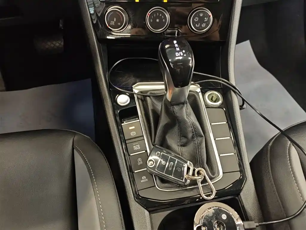 Volkswagen Sagitar 2020 280TSI DSG Comfort China VI фото 14