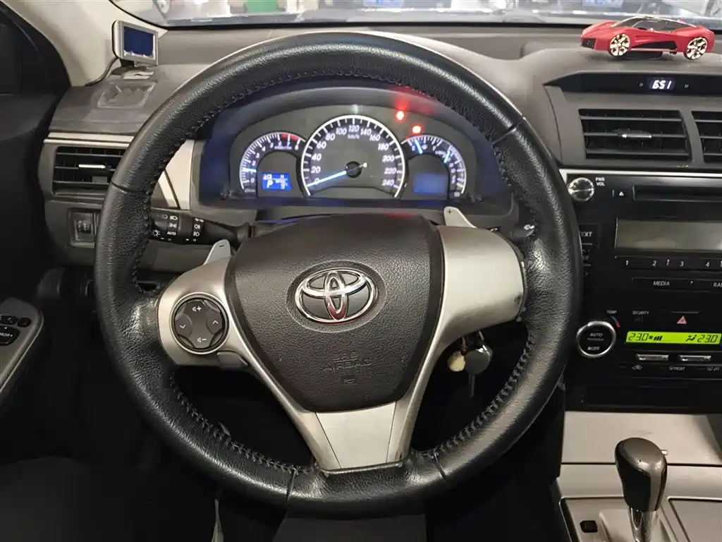 Toyota Camry 2012 Junrui 2.0S Dynamic Edition фото 3