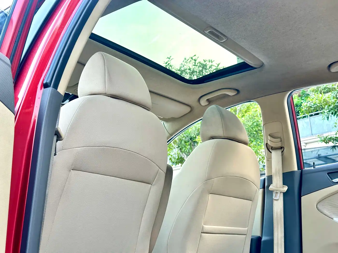 Hyundai Verna 2010 Sedan 1.4L Automatic Fashion GT фото 34