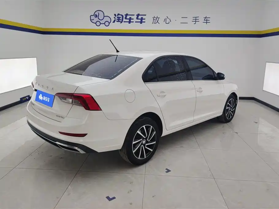 Škoda Rapid 2020 1.5L Automatic Comfort Edition фото 3