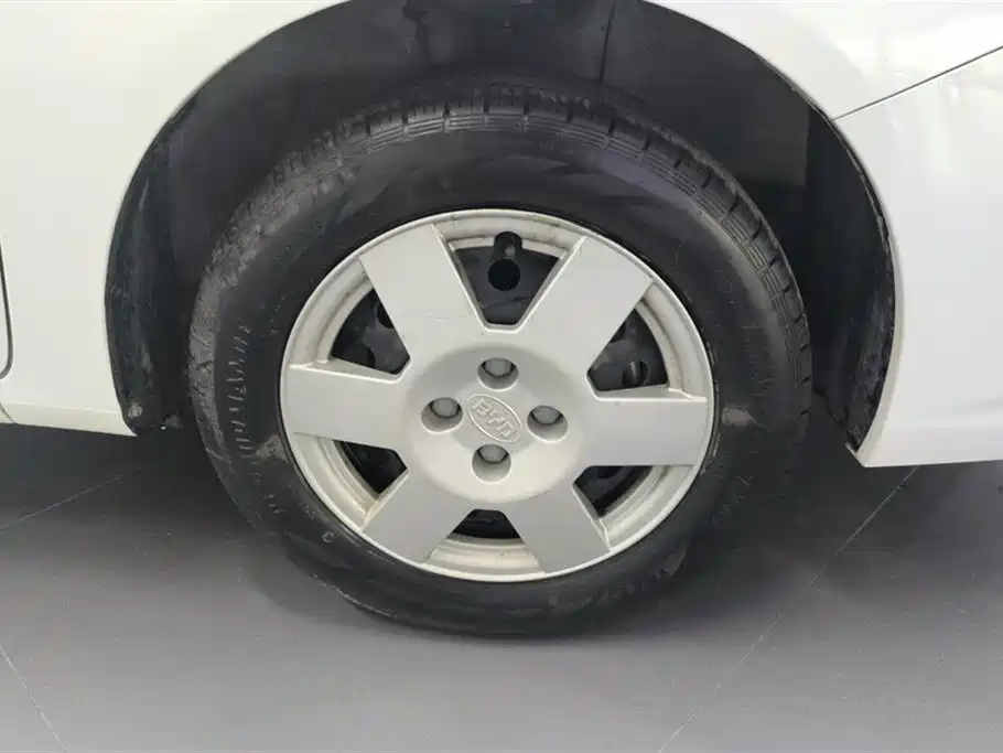 BYD F3 2020 1.5L Manual Premium Edition фото 6
