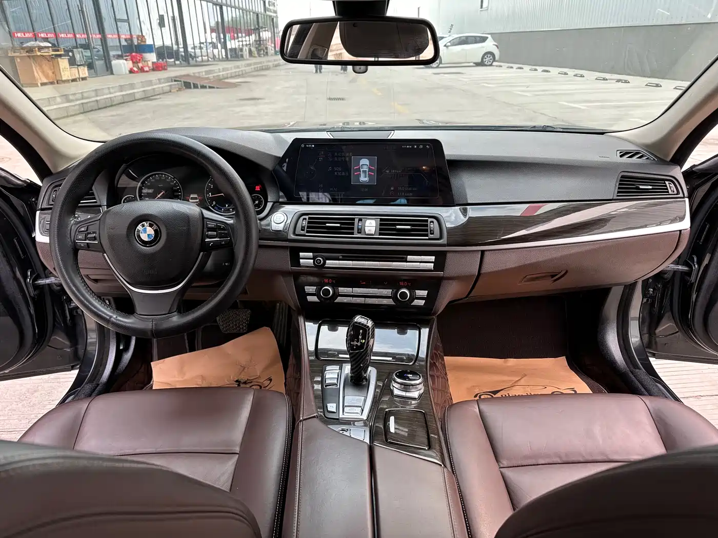 BMW 5 Series 2017 525Li Luxury Design Package фото 11