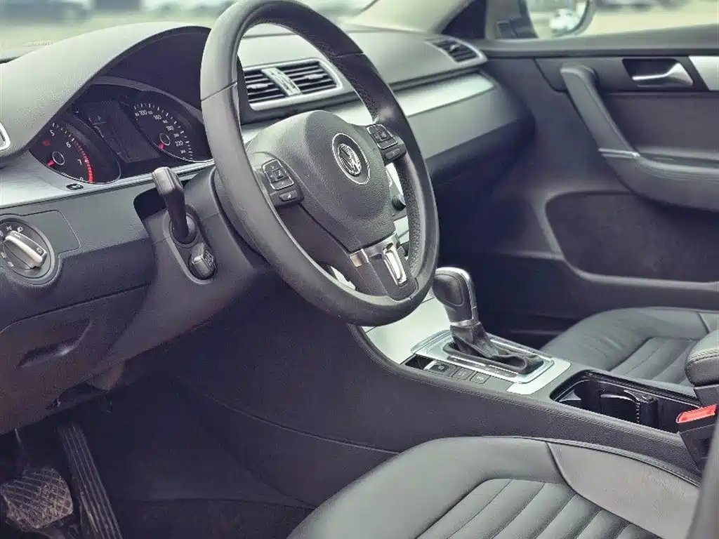 Volkswagen Magotan 2015 1.8TSI Leading фото 9
