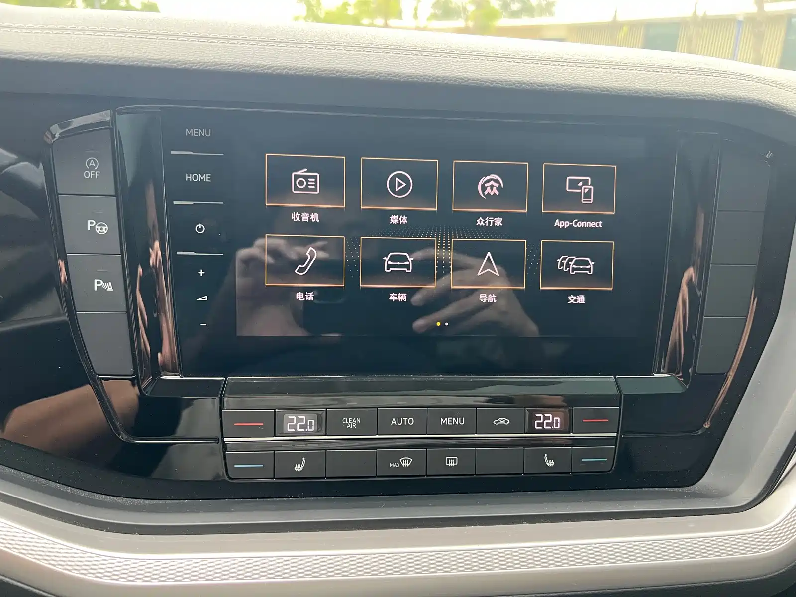 Фото 16 - Volkswagen Touareg