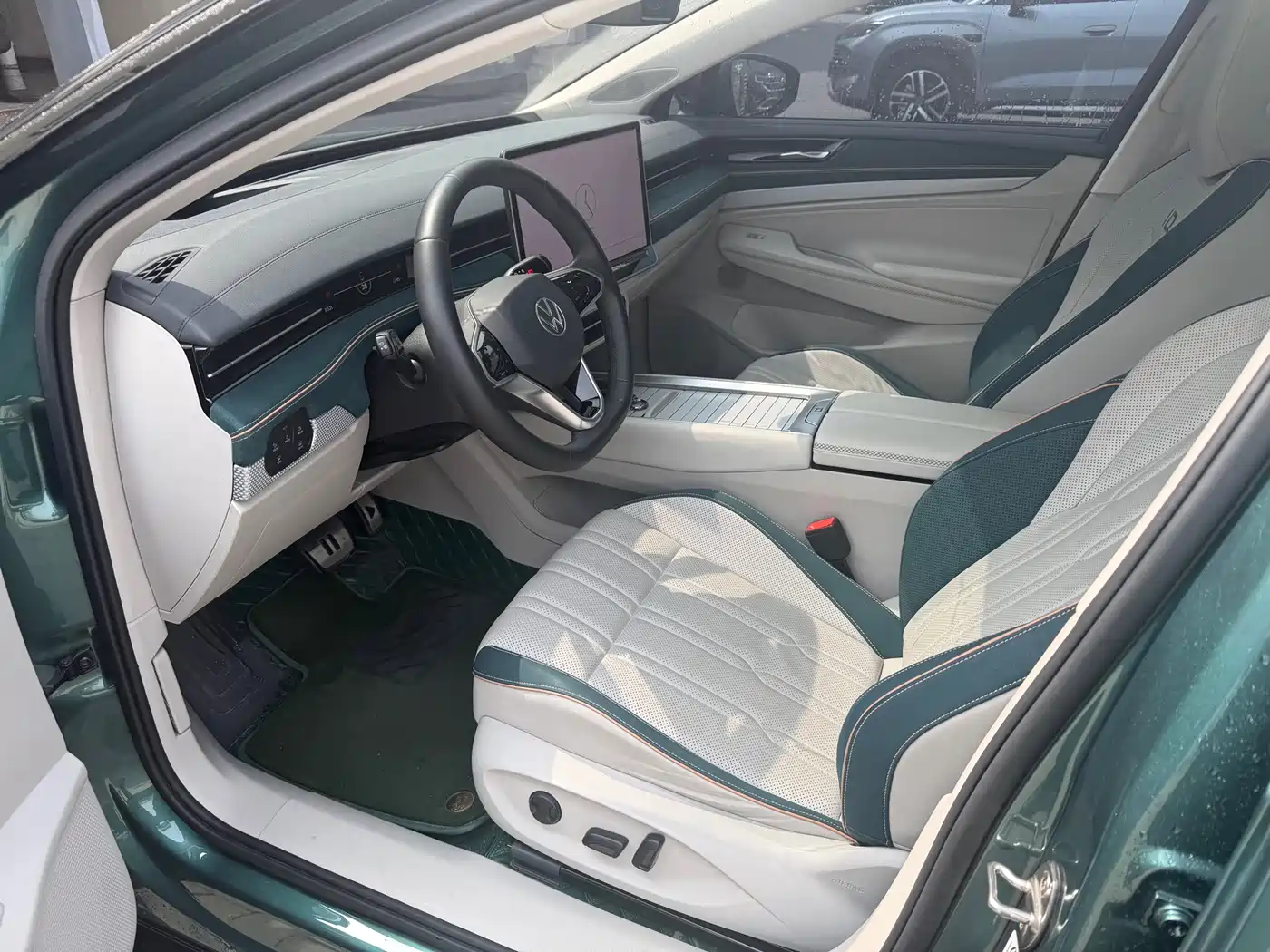 VOLKSWAGEN ID.7 VIZZION