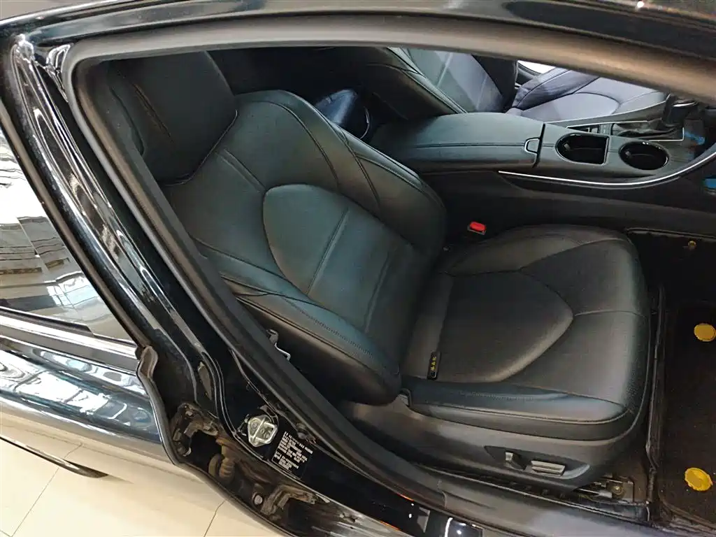 Toyota Avalon 2021 2.5L Luxury Edition фото 21