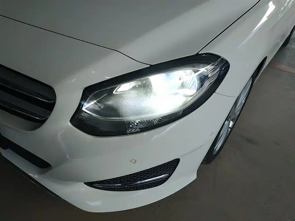Mercedes-Benz B-Class 2015 B 200 Dynamic фото 15