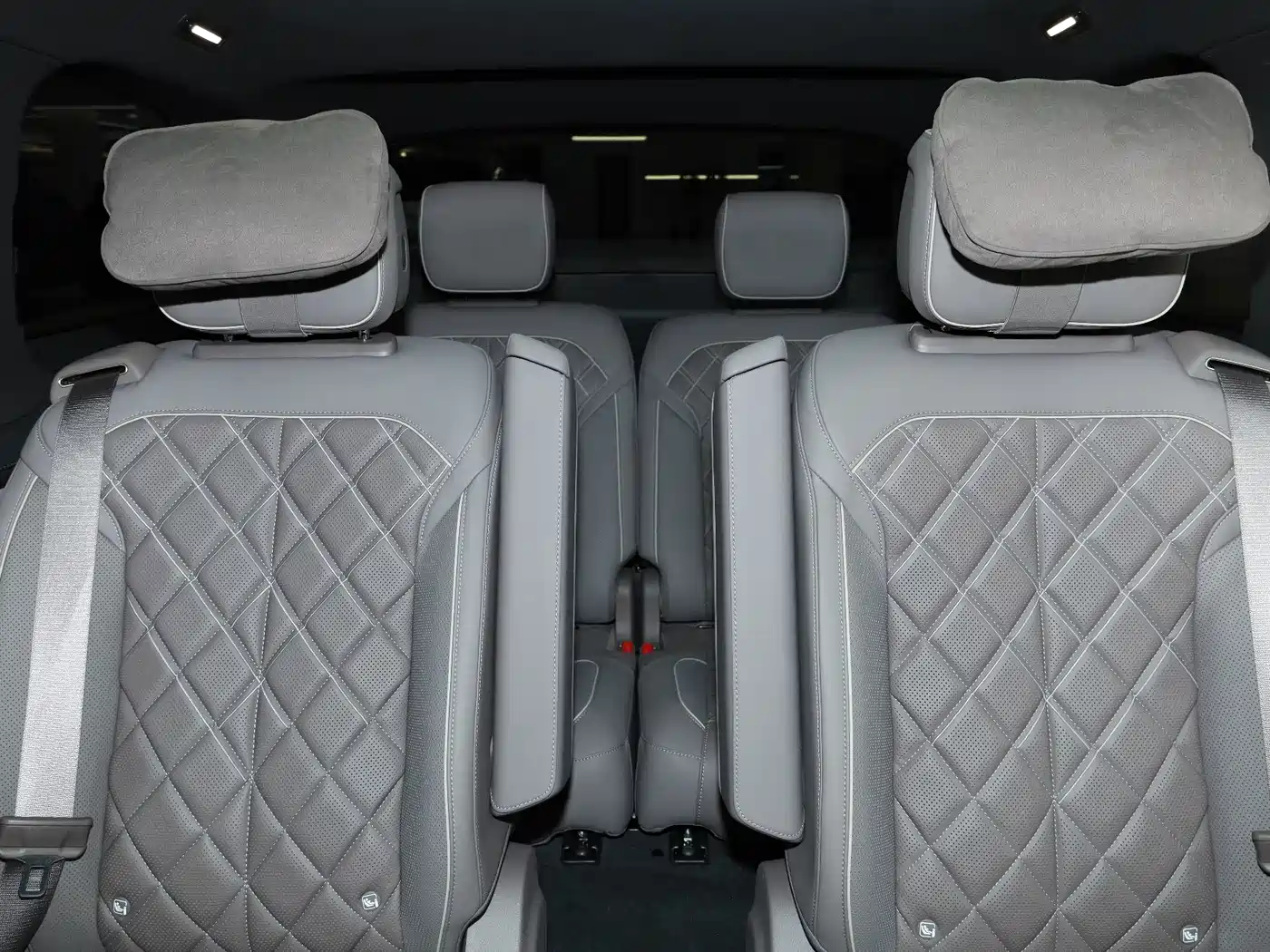 NIO ES8 2026 2025 Model 6-Seat Executive Luxury Edition