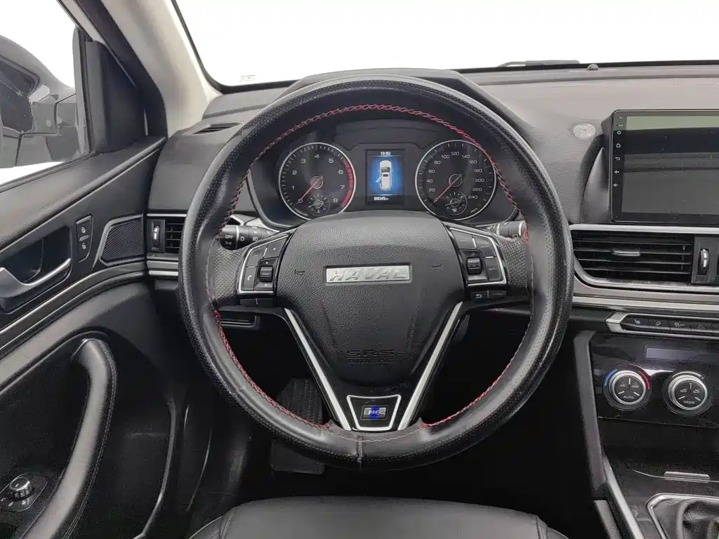 Фото 11 - Haval H6