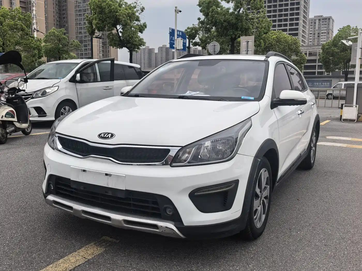 Kia KX CROSS 2017 1.4L AT GLS