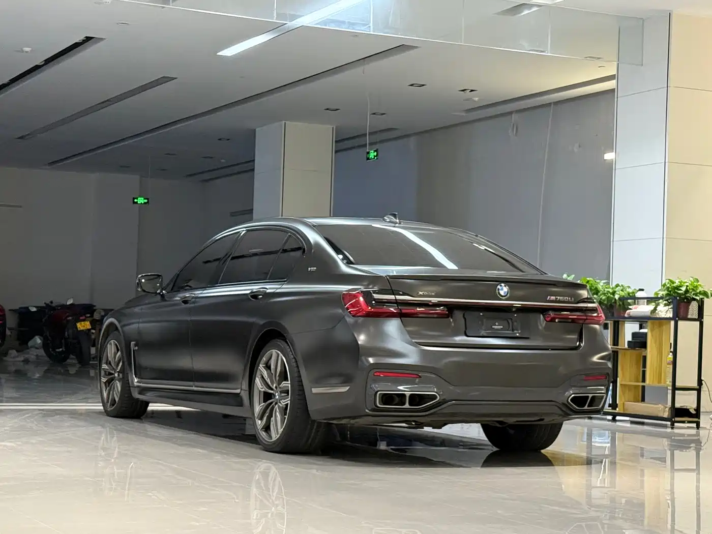 BMW 7 Series 2019 M760Li xDrive V12 Sport Package фото 14