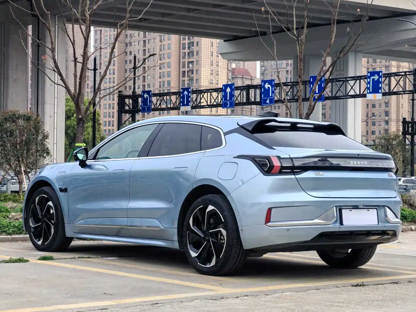 ZEEKR EXTREME KRYPTON 001