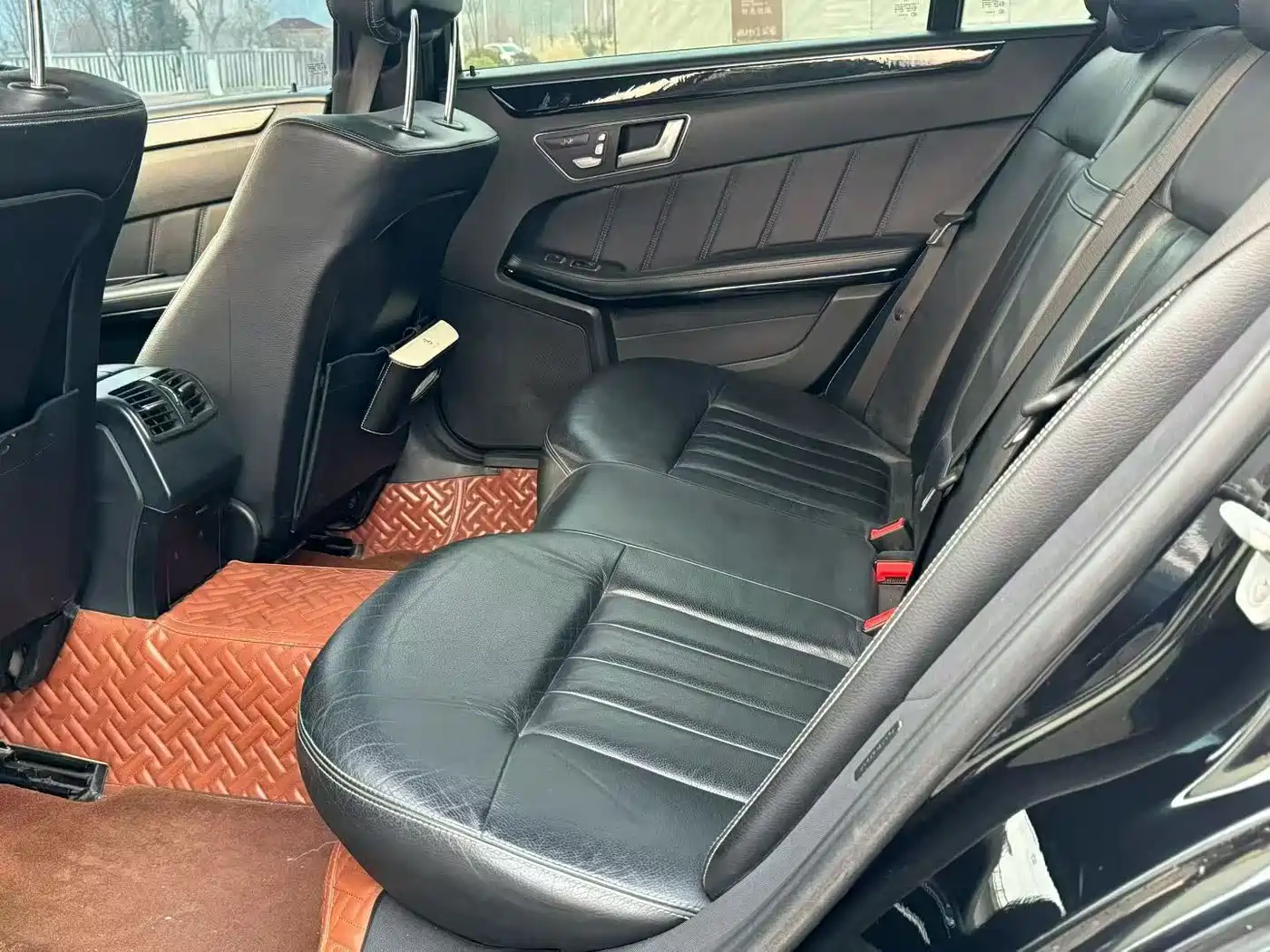 Mercedes-Benz E-Class 2014 Facelift E 300 L Sport фото 7