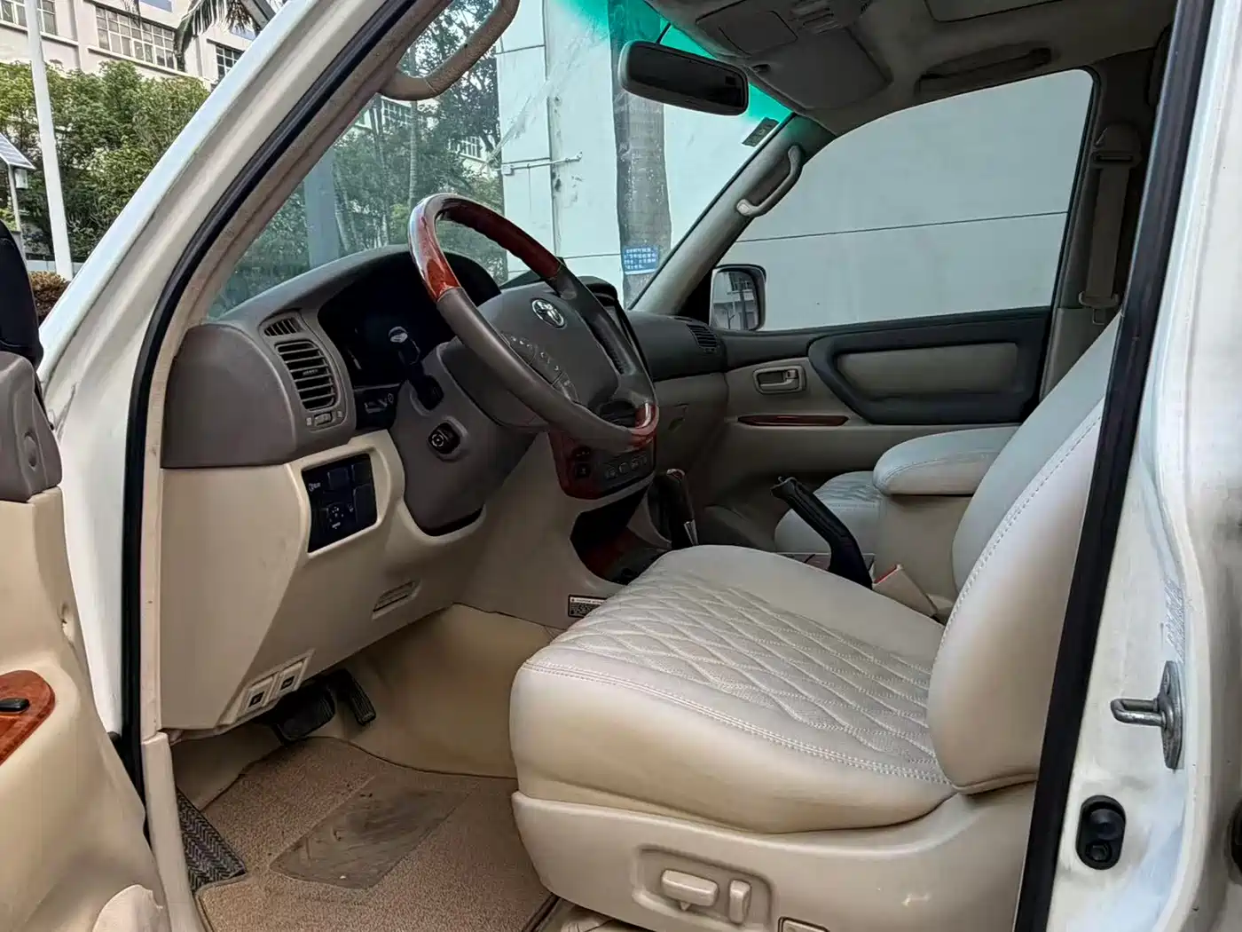 Toyota Land Cruiser фото 11