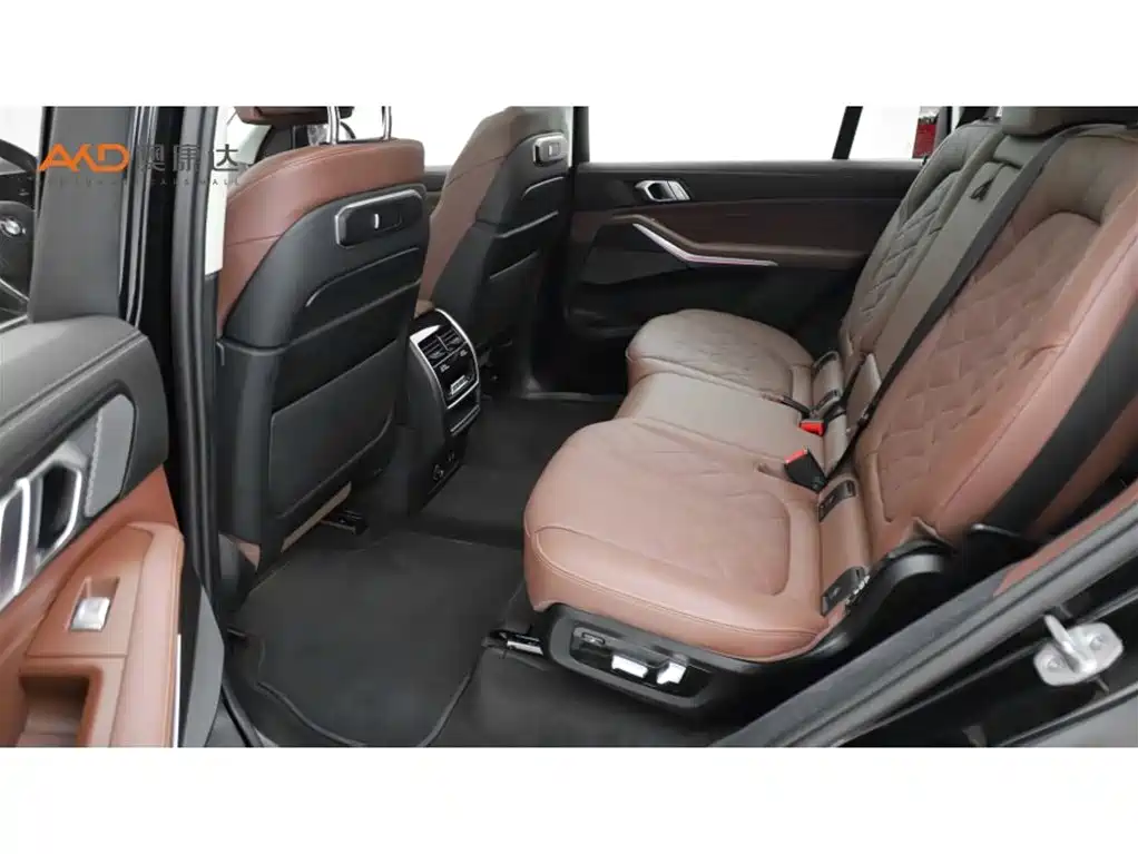 BMW X7 2024 2023 xDrive40i Leading Luxury Package