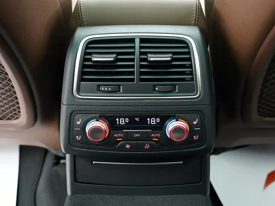Audi A6L 2015 35 FSI quattro Comfort фото 26