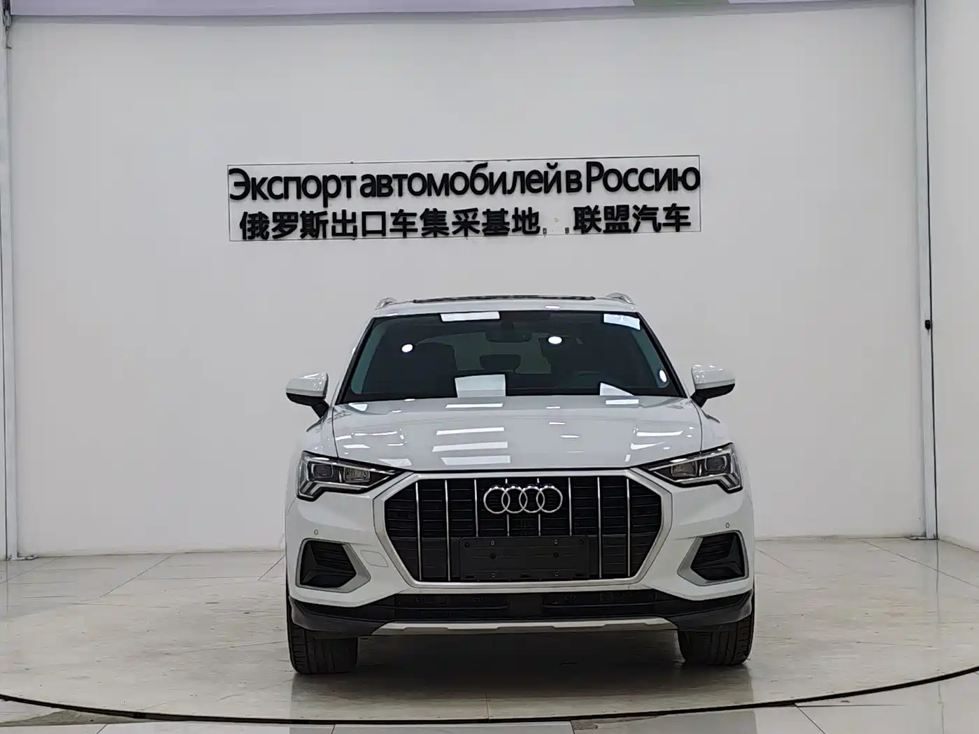 Audi Q3 2022 35 TFSI Fashion Elegance фото 2