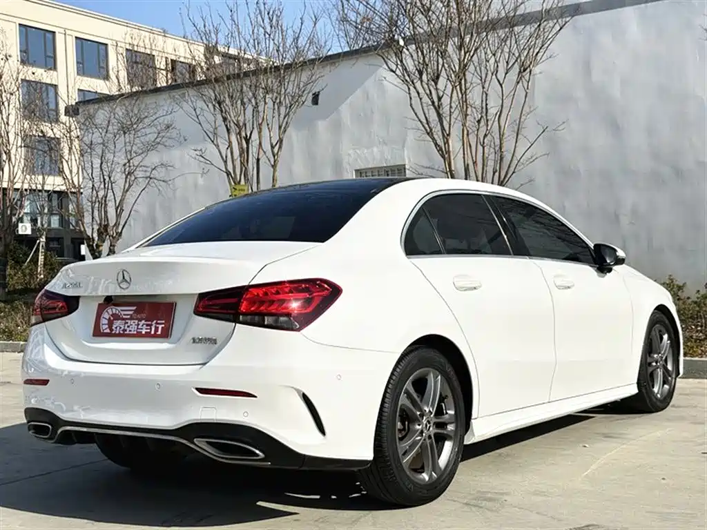 Mercedes-Benz A-Class 2020 Second Facelift A 180 L Sport Sedan фото 4