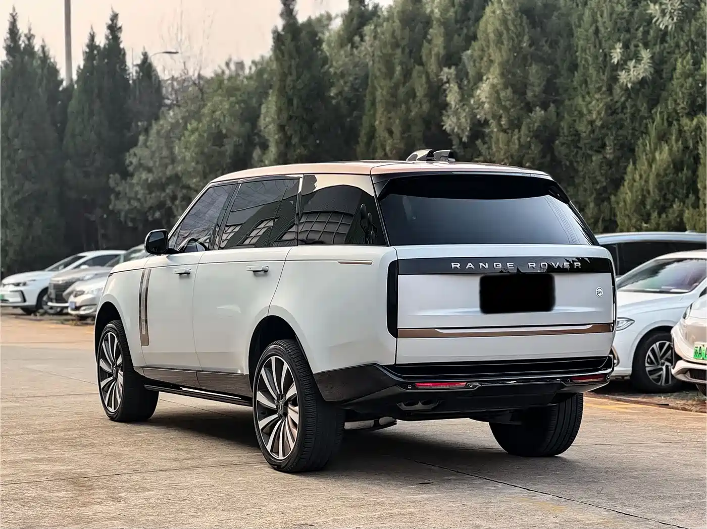 LAND ROVER RANGE ROVER