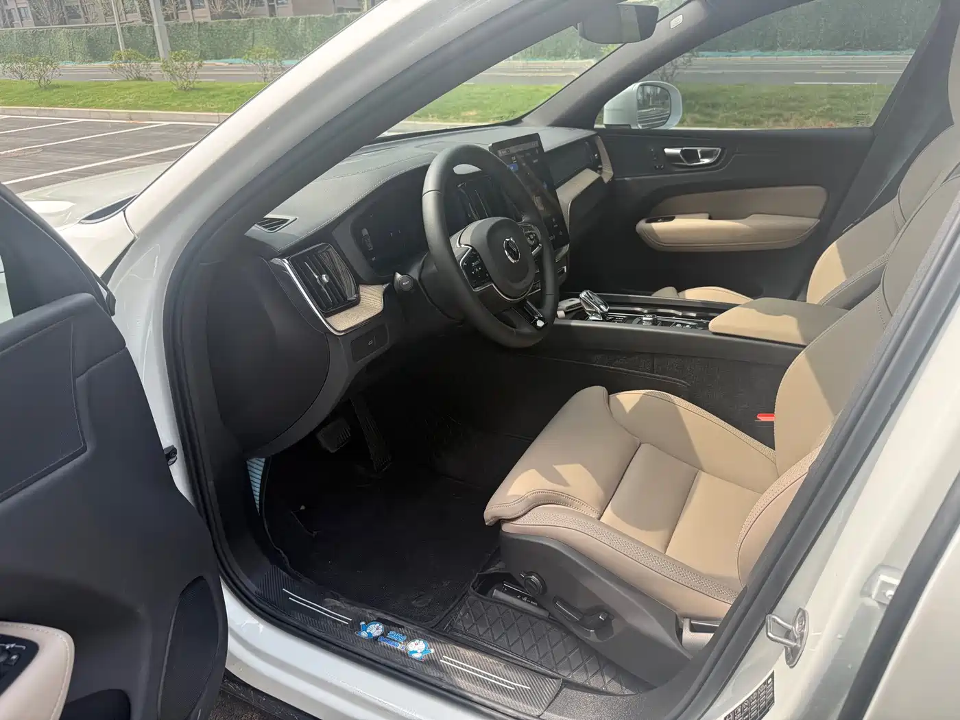 Volvo XC60 2025 2026 Model B5 AWD Smart Elite Luxury