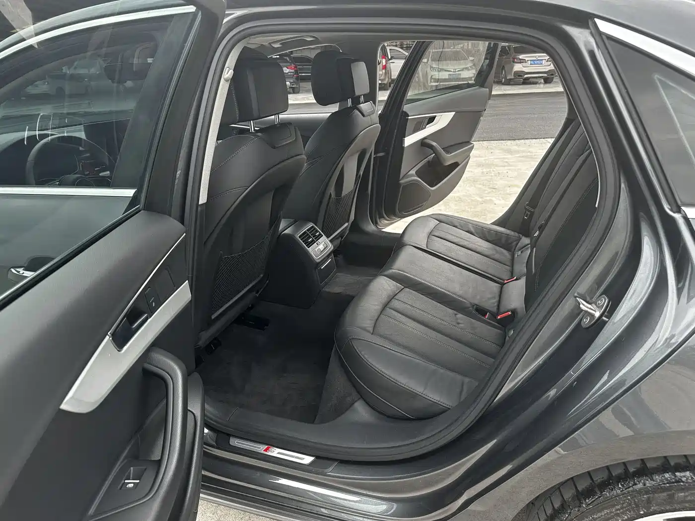 Audi A4L 2020 40 TFSI quattro Luxury Dynamic фото 12