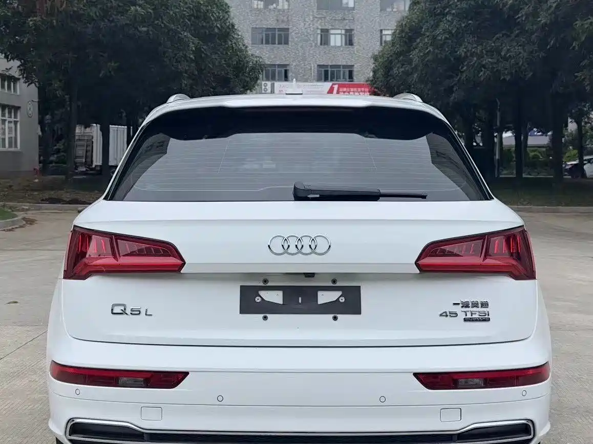 Audi Q5L 2018 40 TFSI Prestige Fashion (China V) фото 5