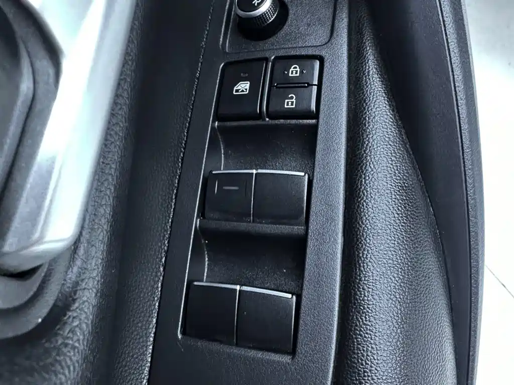 Toyota Corolla 2021 1.2T S-CVT Elite PLUS Edition фото 15