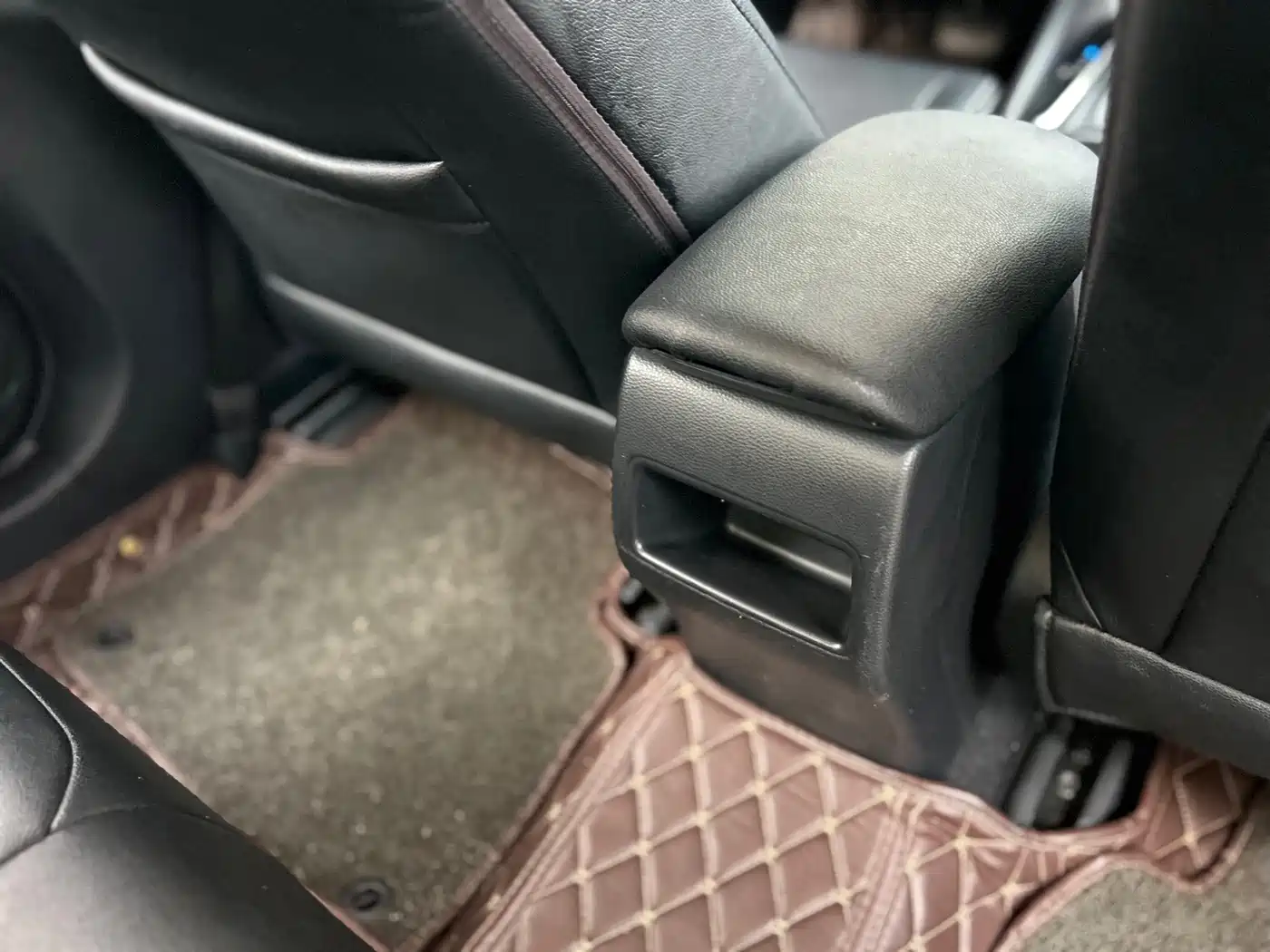 Фото 29 - Toyota Levin