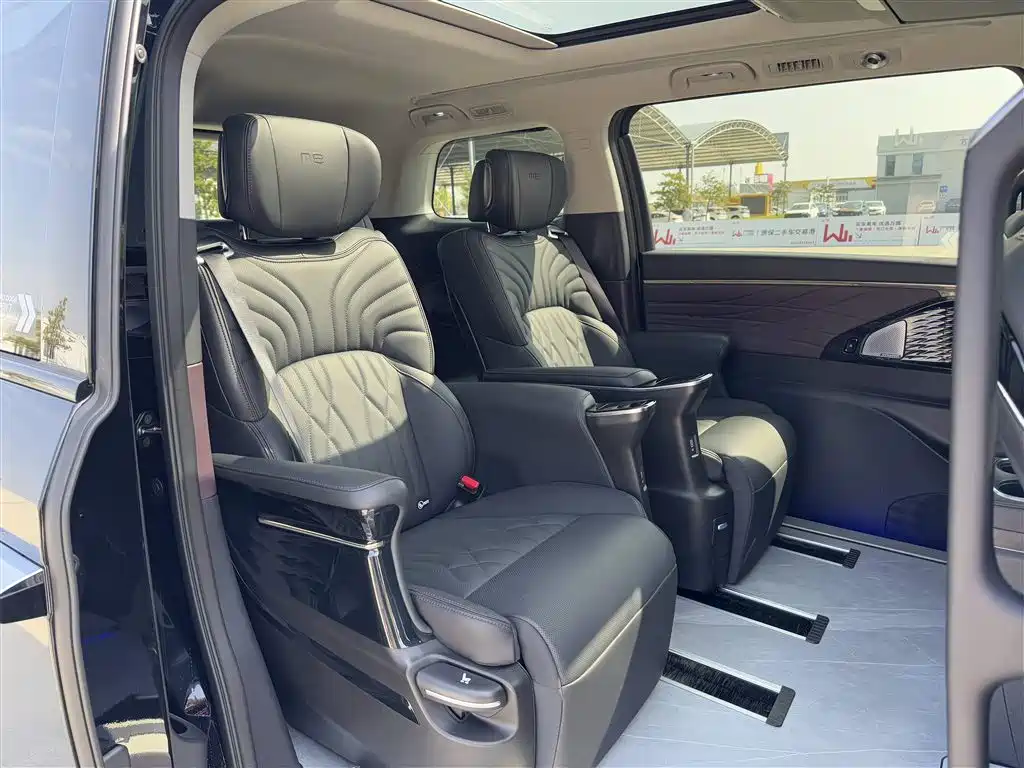 Photo 18 - GAC Trumpchi M8