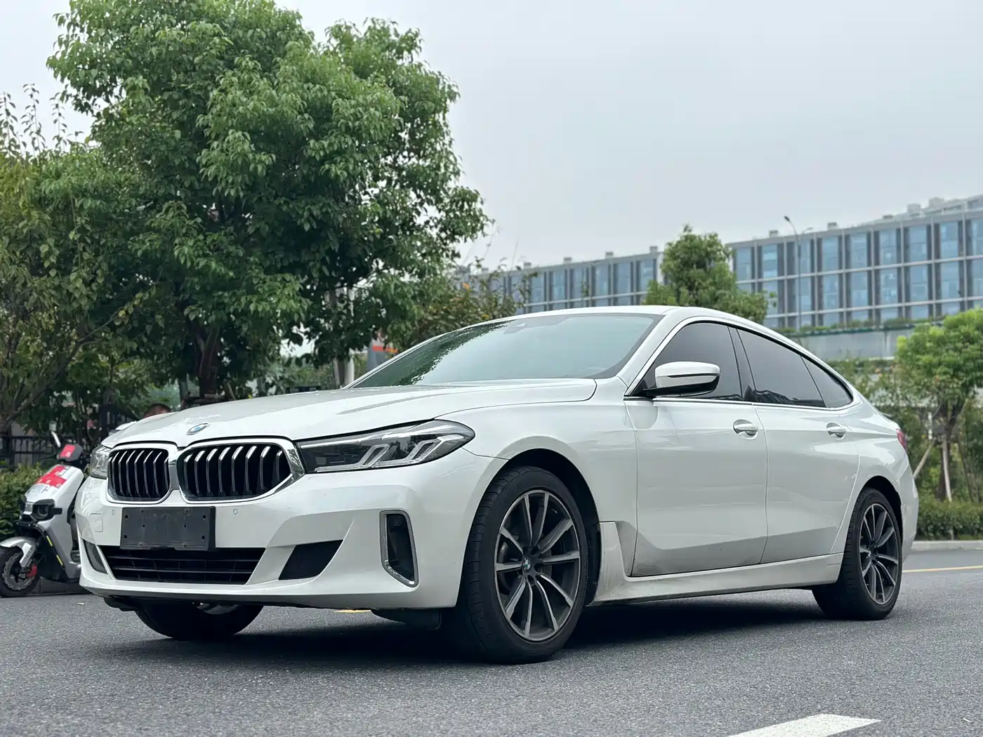 BMW 6 Series GT 2023 2022 Model 630i Luxury Design Package