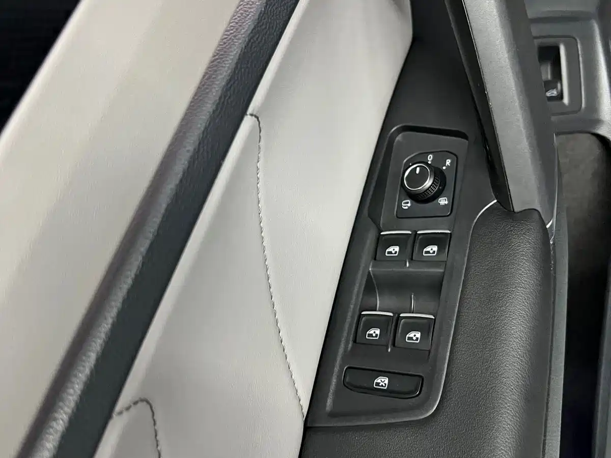 Volkswagen Tayron 2023 280TSI 2WD Luxury Plus Advanced Edition фото 11