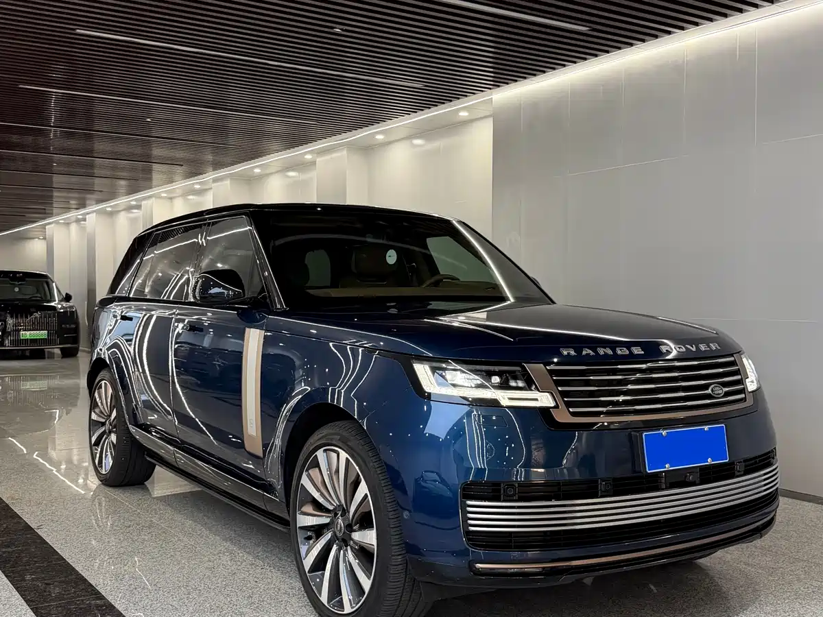 Photo 2 - Land Rover Range Rover