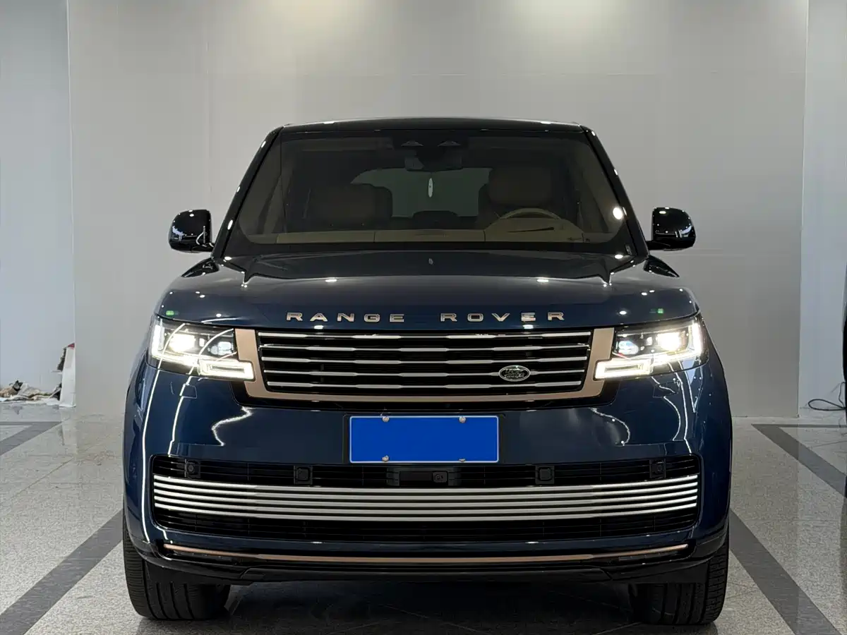 Photo 1 - Land Rover Range Rover