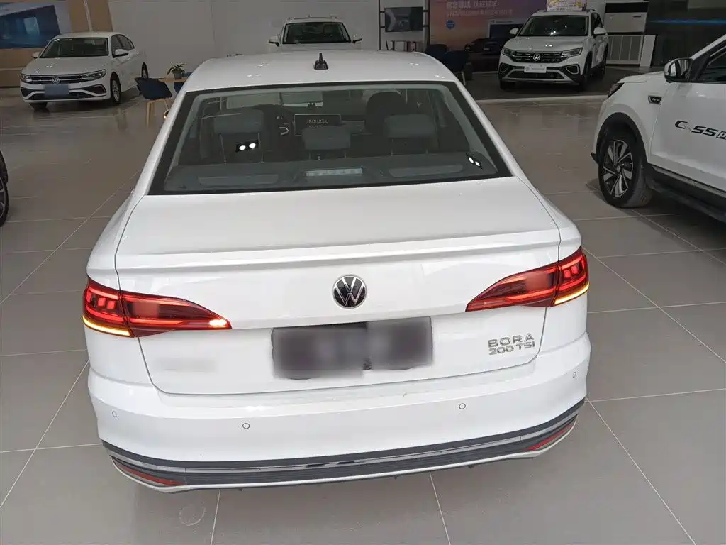 Volkswagen Bora 2024 200TSI DSG Smooth Ride Edition фото 5