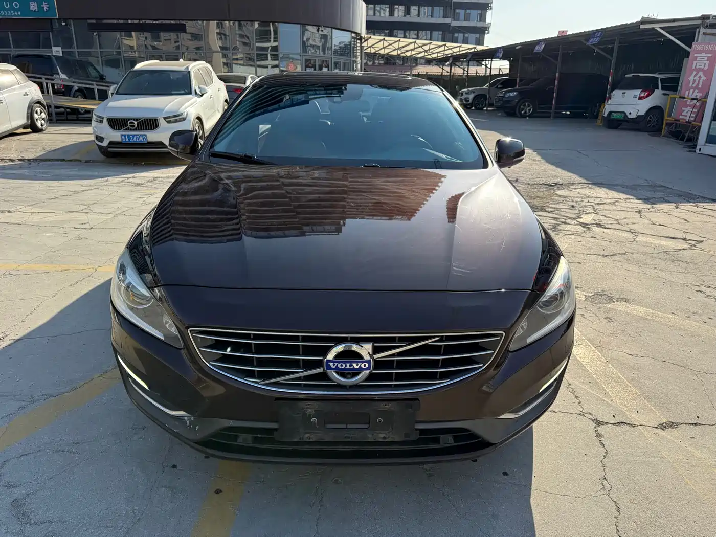 Фото 2 - Volvo S60