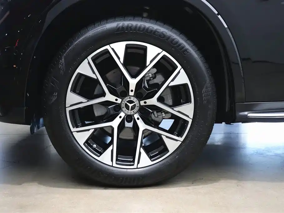 Mercedes-Benz GLC 2023 GLC 260 L 4MATIC Luxury 5-Seater фото 28