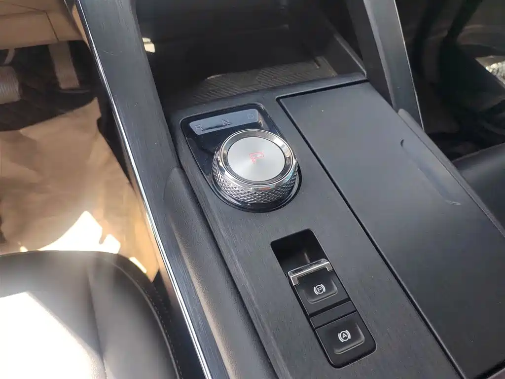 Haval H6 New Energy 2023 DHT-PHEV 110KM Joy Ride Edition фото 14