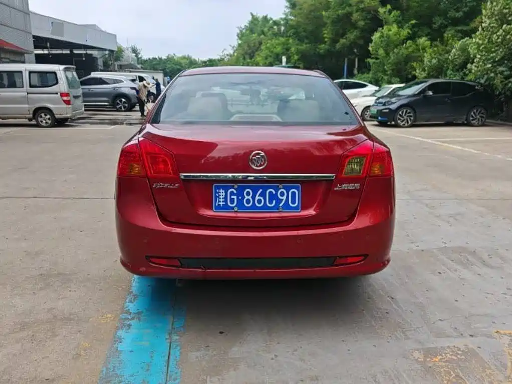 Фото 4 - Buick Excelle
